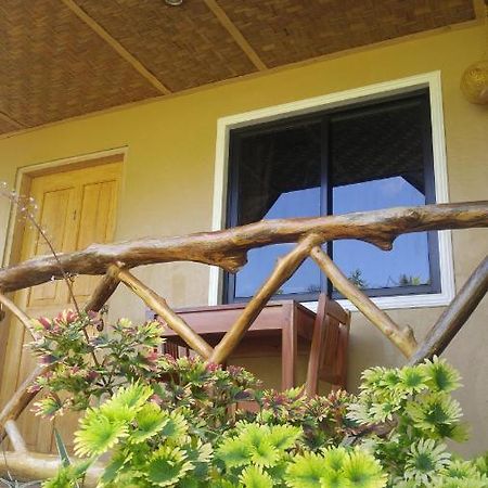 Miki'S Guest House Сікіхор Екстер'єр фото