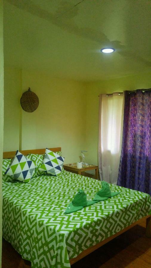 Miki'S Guest House Сікіхор Екстер'єр фото