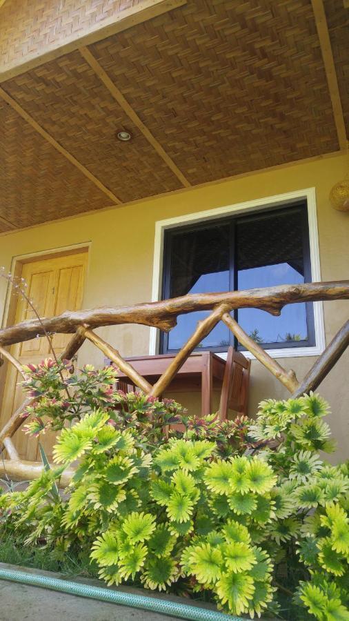 Miki'S Guest House Сікіхор Екстер'єр фото